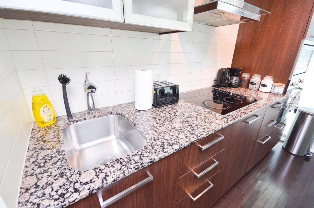 Downtown Toronto Condo Near Cn Tower, Mtcc, Rogers Center , Union Station エクステリア 写真