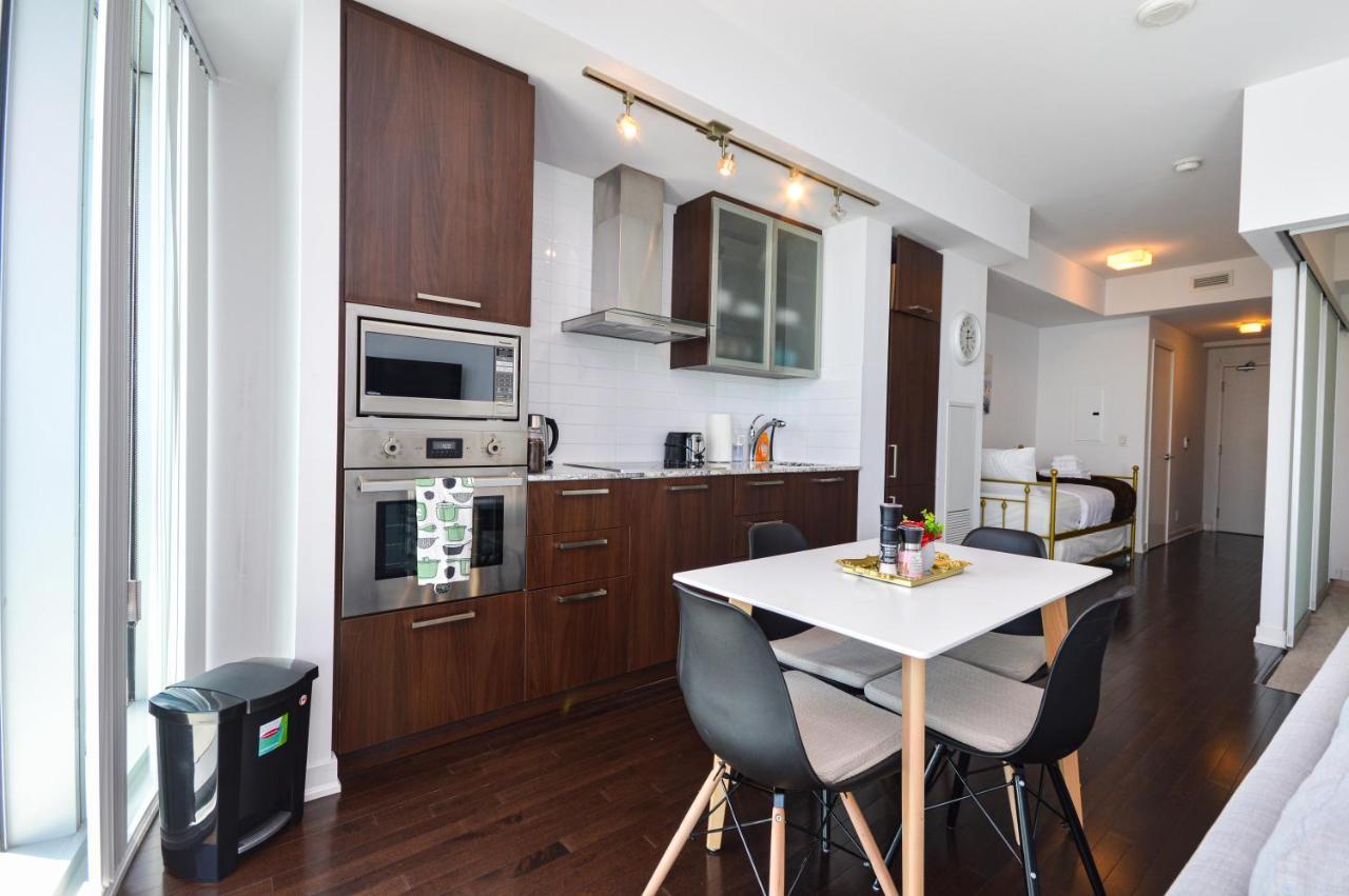 Downtown Toronto Condo Near Cn Tower, Mtcc, Rogers Center , Union Station エクステリア 写真