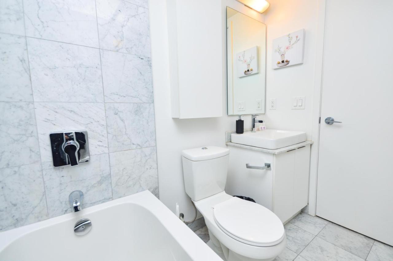 Downtown Toronto Condo Near Cn Tower, Mtcc, Rogers Center , Union Station エクステリア 写真